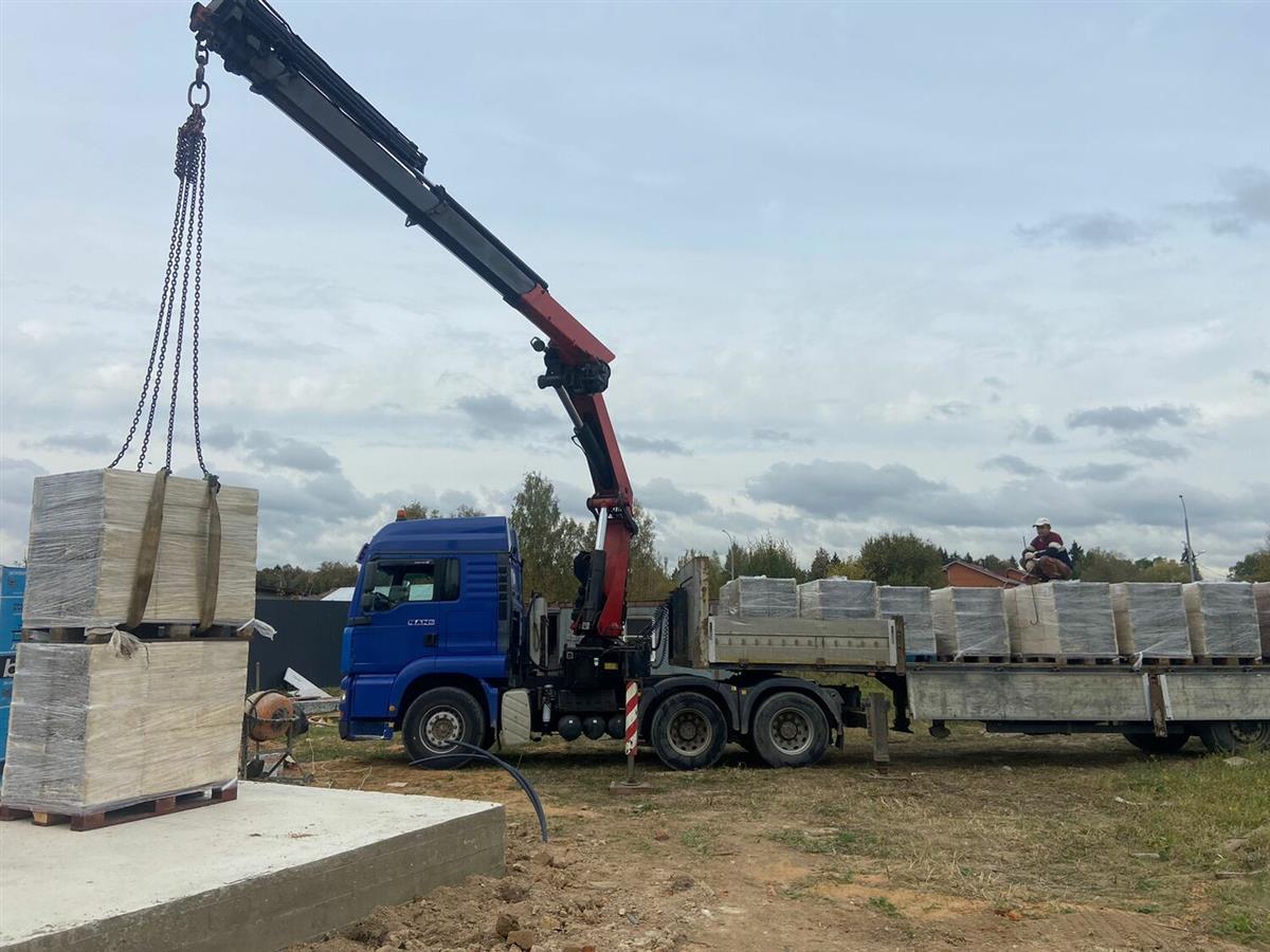 Разгрузка блоков